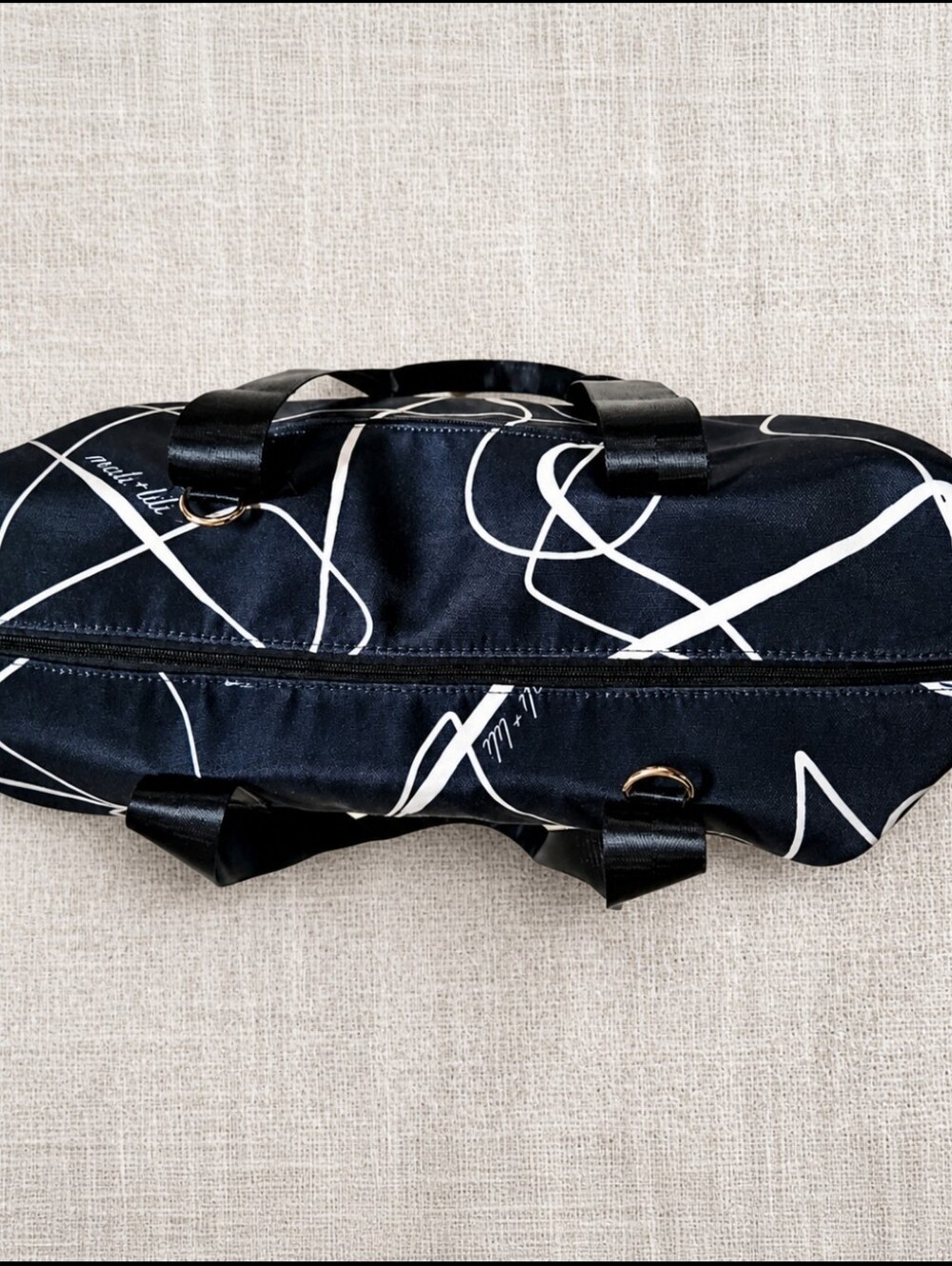 Mali + Lili Abstract Print Weekender Duffel Bag Black Cream Travel Carry On NWOT - Picture 4 of 11